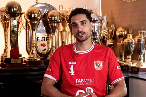 إيهاب أمين: أريد البقاء في الأهلي حتى الاعتزال.. وتنتظرنا تحديات صعبة